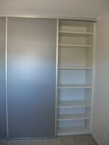 Pose de 4 dressings sur mesure à Saint-Lô, Coutances et Granville